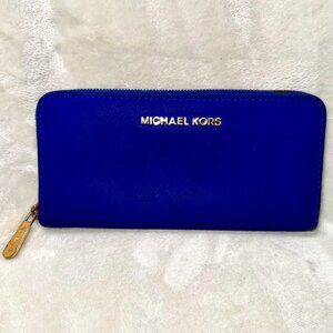 💙 MICHAEL KORS Jet Set Travel Wallet